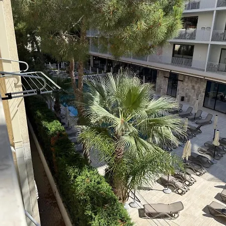 Appartement Modern Two Bedroom By The Sea